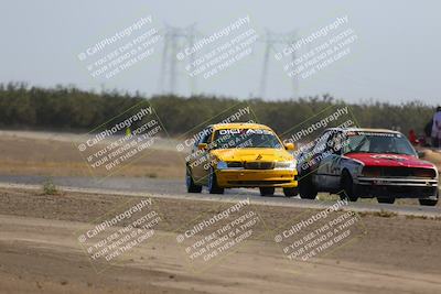 media/Oct-01-2022-24 Hours of Lemons (Sat) [[0fb1f7cfb1]]/1pm (Bus Stop)/